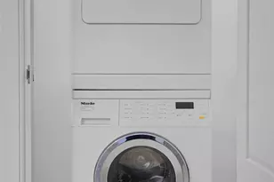 21 E 61st St, New York City, NY 10065 - Photo 11