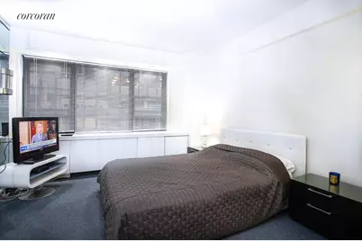 210 E 47th Street #8G, New York City, NY 10017 - Photo 3