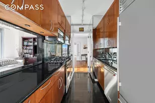 360 E 88th St, New York City, NY 10128 - Photo 5