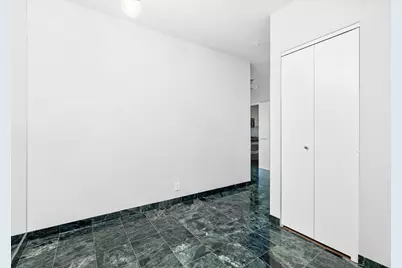 721 5th Avenue #33G, New York City, NY 10022 - Photo 3