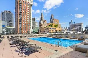 300 E 40th St, New York City, NY 10016 - Photo 9