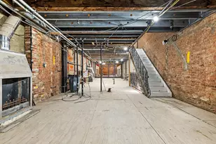 212 E 72nd St, New York City, NY 10021 - Photo 3