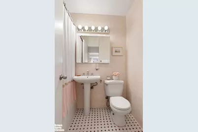 155 E 34th Street #15H, New York, NY 10016 - Photo 5