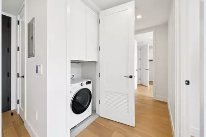 37-34 33rd Street #6-D, New York City, NY 11101 - Photo 9