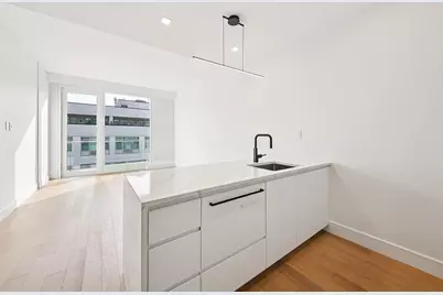 37-34 33rd Street #6-D, New York City, NY 11101 - Photo 5