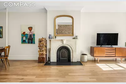 67 Perry Street #4, New York, NY 10014 - Photo 3