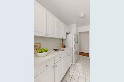 170 W End Avenue #2N, New York City, NY 10023 - Photo 3
