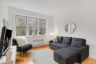 321 E 89th St, New York City, NY 10128 - Photo 3