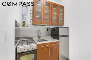 321 E 89th St, New York City, NY 10128 - Photo 7