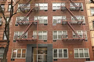 321 E 89th St, New York City, NY 10128 - Photo 13