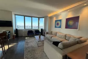 500 W 43rd St, New York City, NY 10036 - Photo 3