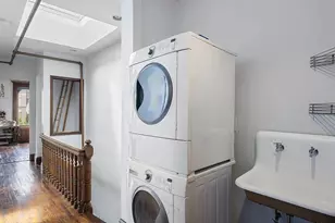 549 W 187th St, New York City, NY 10033 - Photo 17