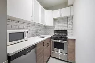 408 W 57th St, New York City, NY 10019 - Photo 9