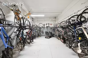 322 W 72nd St, New York, NY 10023 - Photo 15