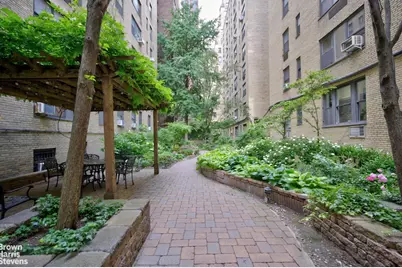 434 E 52nd Street #10E, New York City, NY 10022 - Photo 25