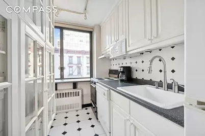 300 E 54th Street #3H, New York City, NY 10022 - Photo 5
