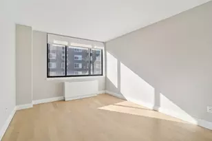 345 E 94th St, New York City, NY 10128 - Photo 7