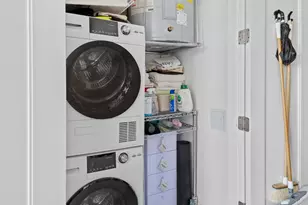 183 McGuinness Blvd, Brooklyn, NY 11222 - Photo 9