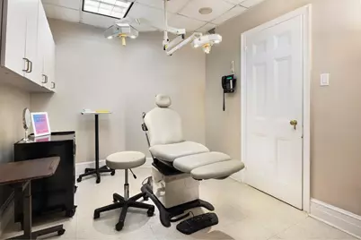 895 Park Avenue #1B, New York, NY 10075 - Photo 5