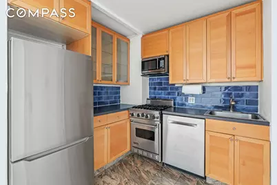 60 E 9th Street #341, New York, NY 10003 - Photo 3