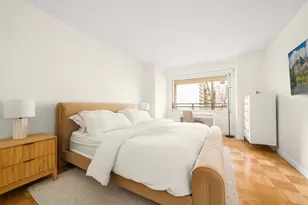 303 E 57th St, New York City, NY 10022 - Photo 7