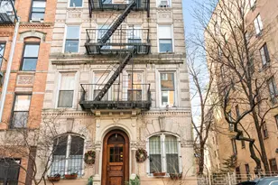 198 E 7th St, New York, NY 10009 - Photo 9