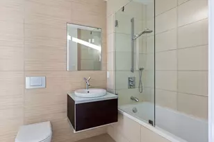 166 W 18th St, New York, NY 10011 - Photo 5