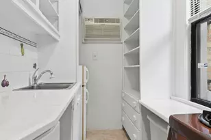 140 E 95th St, New York City, NY 10128 - Photo 5