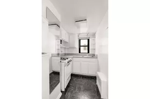 220 E 57th St, New York City, NY 10022 - Photo 3