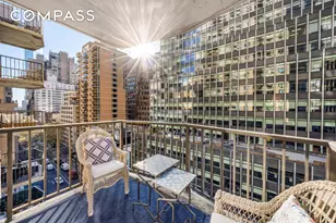 212 E 47th St, New York, NY 10017 - Photo 5