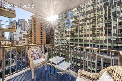 212 E 47th Street #10H, New York, NY 10017 - Photo 5