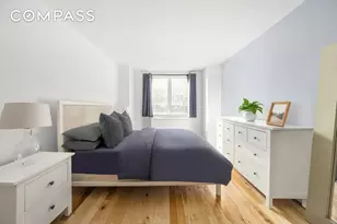 212 E 47th St, New York, NY 10017 - Photo 3