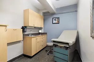 895 Park Ave, New York, NY 10075 - Photo 3