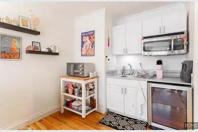 347 W 57th Street #9BB, New York City, NY 10019 - Photo 3