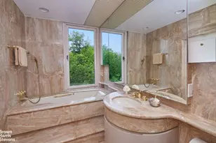 1133 5th Ave, New York City, NY 10128 - Photo 11