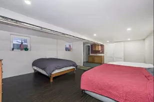 1345 E 38th St, New York City, NY 11234 - Photo 67