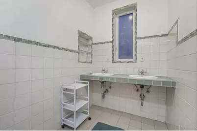 1345 E 38th Street, New York City, NY 11234 - Photo 23