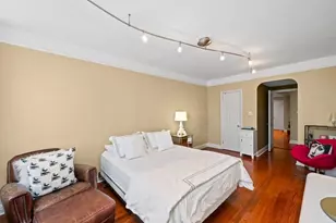 9437 Shore Rd, New York City, NY 11209 - Photo 11