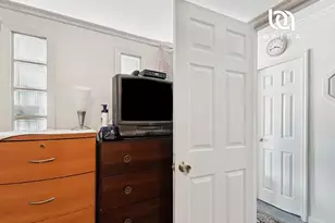 305 E 24th St, New York City, NY 10010 - Photo 5