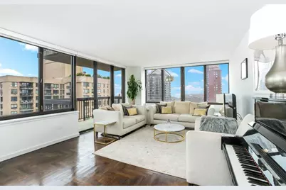 422 E 72nd Street #33A, New York City, NY 10021 - Photo 3