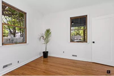 25 Bay Street, New York City, NY 10464 - Photo 9