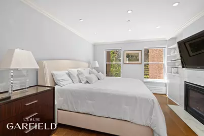 320 E 55th Street, New York, NY 10022 - Photo 7