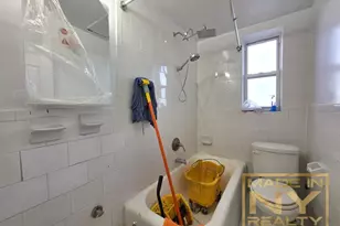 122-20 Ocean Promenade, Rockaway Park, NY 11694 - Photo 5