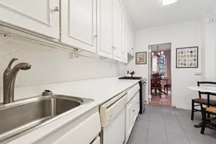 30 E 62nd St, New York City, NY 10065 - Photo 9