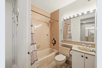 233 E 86th Street #5D, New York City, NY 10028 - Photo 9