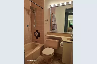 233 E 86th Street #5D, New York City, NY 10028 - Photo 3