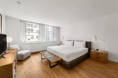 111 E 56th Street #1406, New York City, NY 10022 - Photo 5