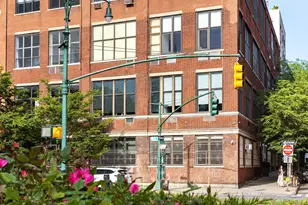 377 W 11th St, New York, NY 10014 - Photo 21