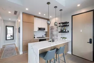 22-43 Jackson Ave, New York City, NY 11101 - Photo 7