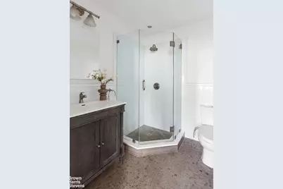 408 Convent Avenue, New York City, NY 10031 - Photo 11